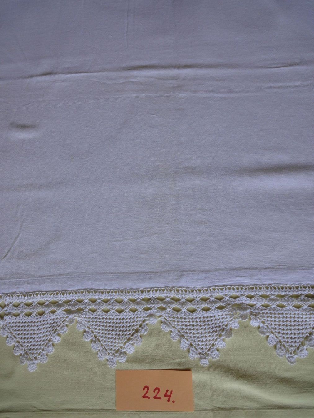 Linge de lit: Antikes Oberleintuch mit Spitzen – D'occasion à Chur par omonia