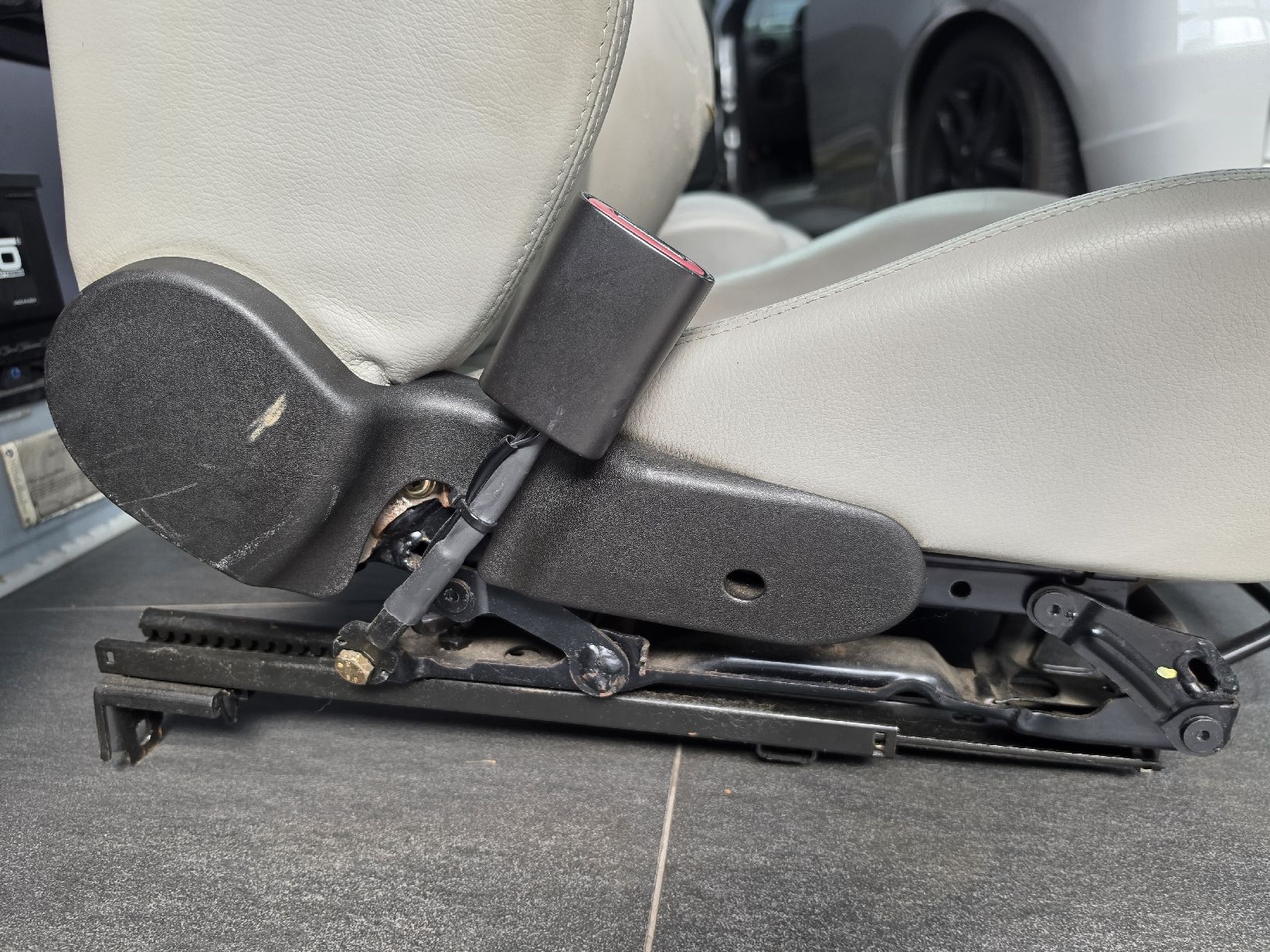 Alfa Romeo Tutti pezzi di ricambio auto: Alfa Romeo Sitze  – Usato da Basel venduto da CollectNow 5