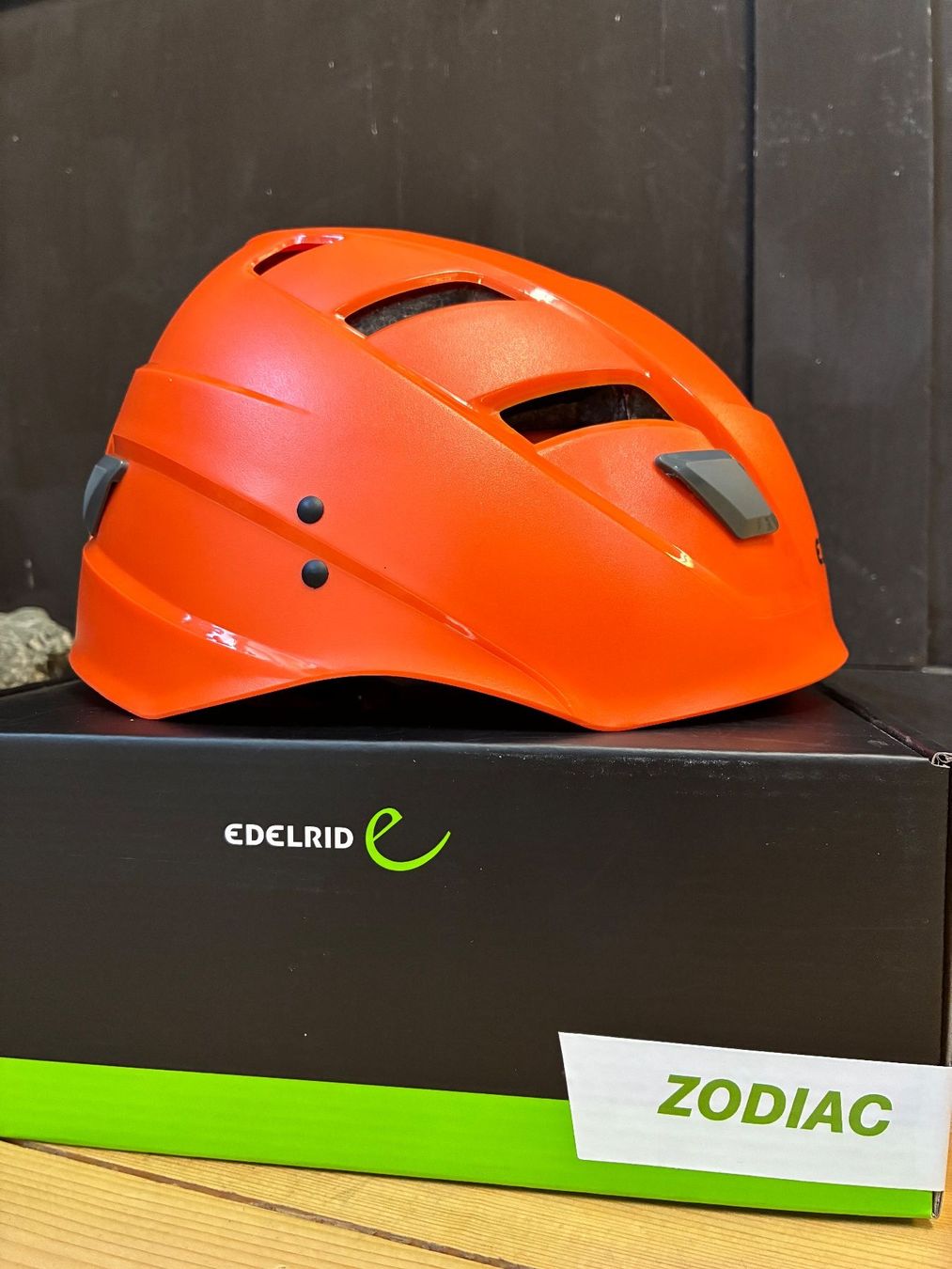 Caschi: Edelrid Kletterhelm orange – Nuovo (secondo la descrizione) da Küttigen venduto da thoren77