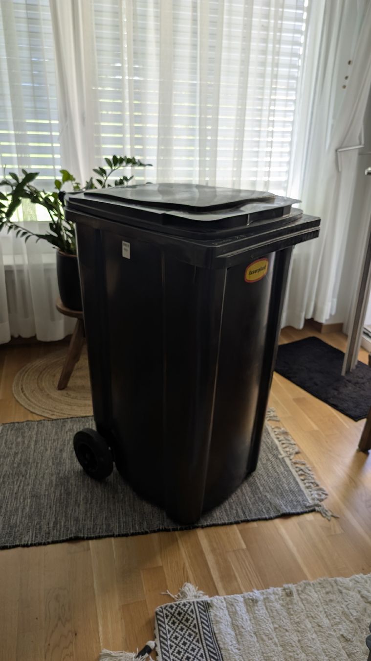 Sonstiges für Büro & Gewerbe: Abfall Roll-abfall Container  Storage 240 L neu – Neu und originalverpackt aus Kloten von Ronusa01 4