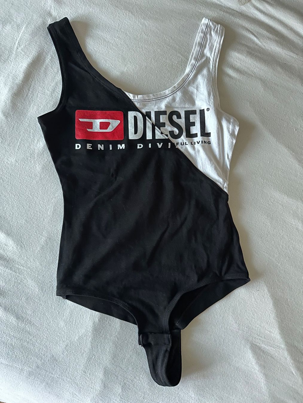 Diesel Tops: Diesel Body NEU schwarz weiss – Neu (gemäss Beschreibung) aus Zürich von ong8