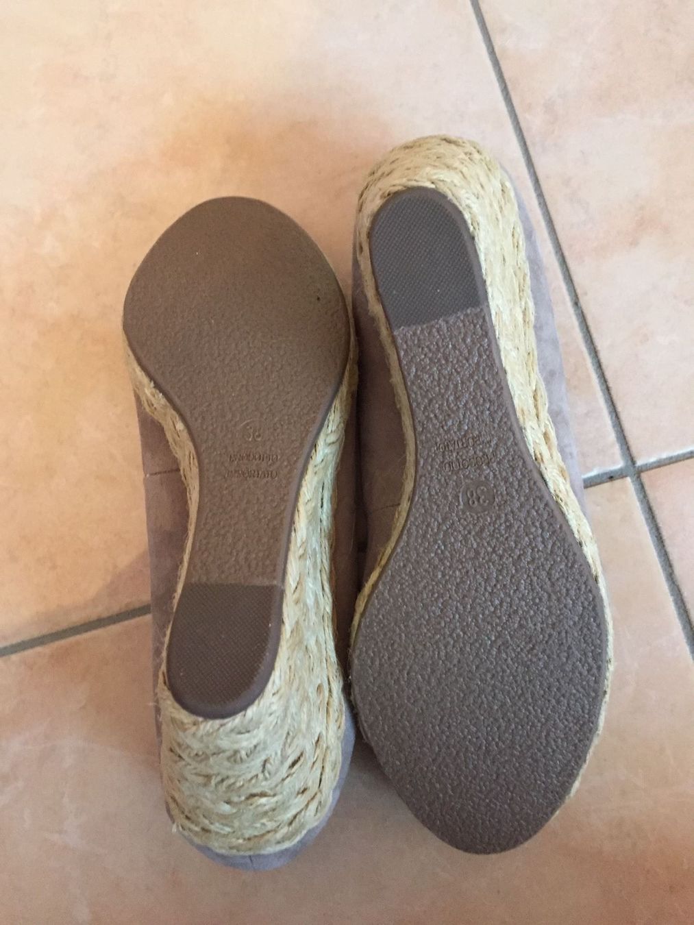 Damenschuhe: Chaussures en daim – Neu (gemäss Beschreibung) aus Attalens von roronana 2