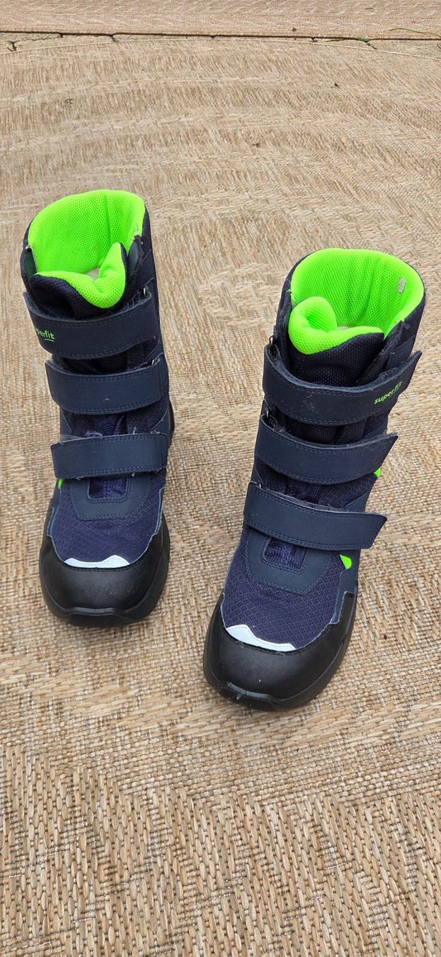 Superfit Scarpe da uomo: Superfit Winterschuhe, Gr.41 – Usato da Oberwangen b. Bern venduto da Levidog 1