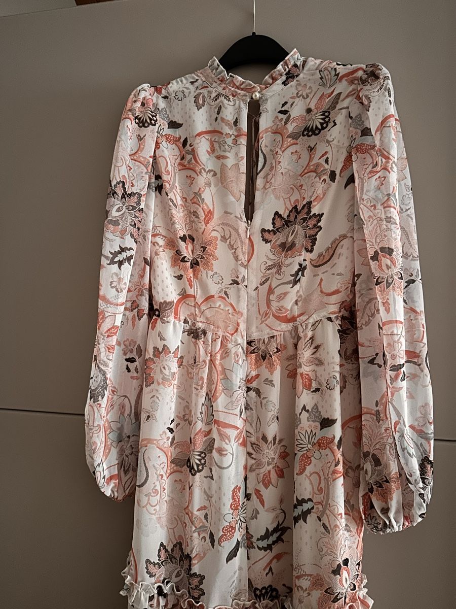 Vestiti: Neues, elegantes Maxikleid mit Blumenmuster, Grösse 34 – Nuovo (secondo la descrizione) da Bern venduto da WiederWert 3