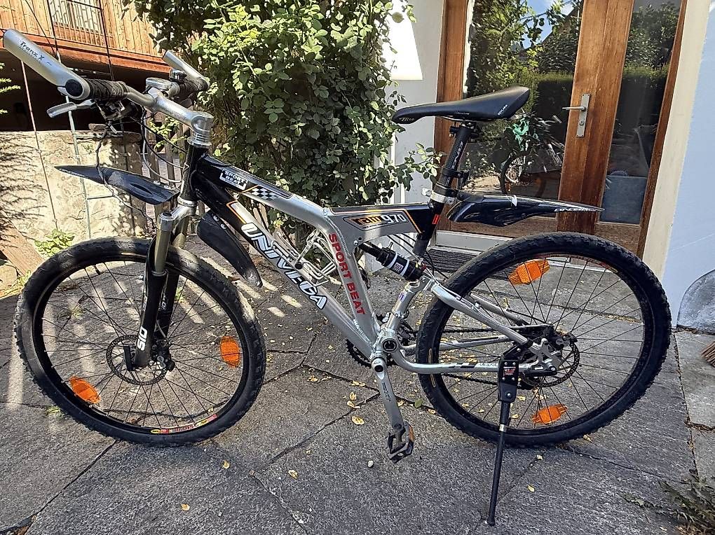 Velos: Velo zu verkaufen  – Gebraucht aus Scharans von pandezu