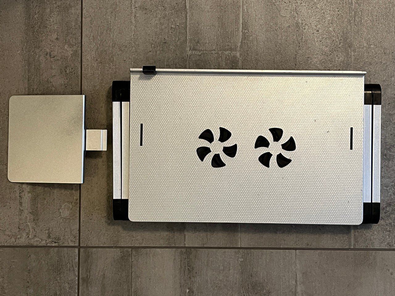 Racks & Cavalletti: Lavolta Laptop Ständer – Usato da Domat/Ems venduto da cgrho01