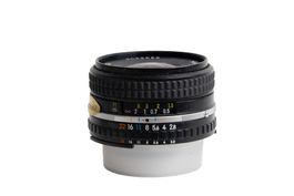 NIKON 28mm 2.8 Objektiv