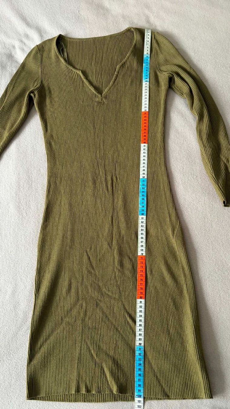 Kleider: Strick Kleid S-M – Gebraucht aus Liestal von aarroon 4