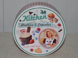 Blechdose Güetzidose "Kitchen Pastries & Cupcakes", Retro