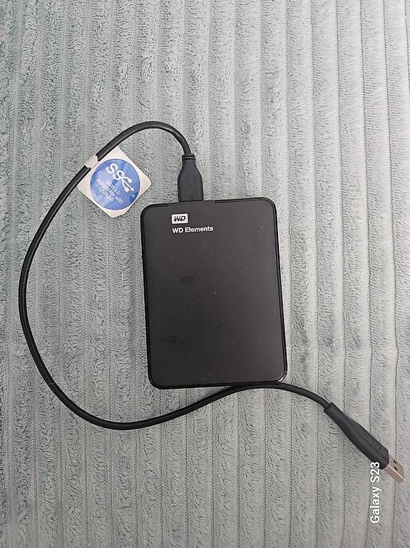 Harddisks: Externer Speicherplatz - zu verschenken – Gebraucht aus Wallisellen von BeautyBee