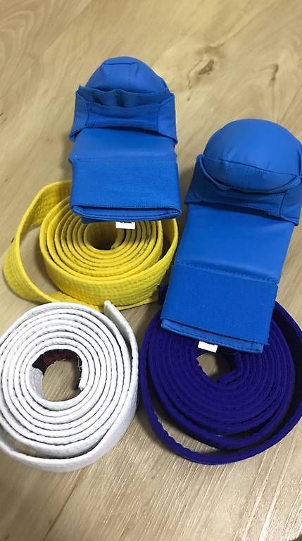 Costumes: Karate Kleider – D'occasion à Altstätten SG par loni08 2