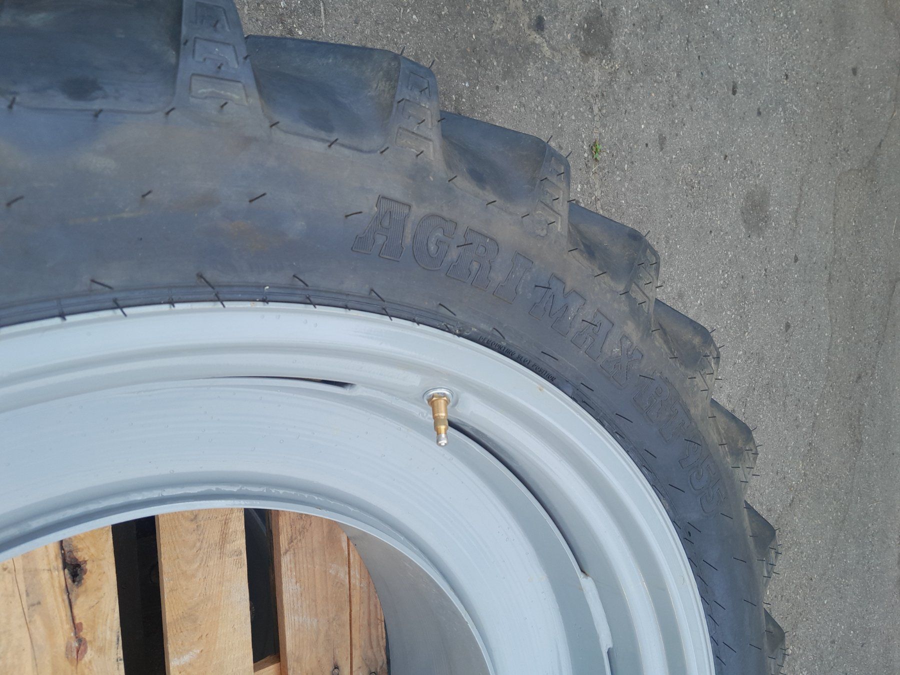 Pneus & Kompletträder: Doppelrad Schaad 230/95R40 – Neu (gemäss Beschreibung) aus Menzingen von Staub-Landtechnik 5