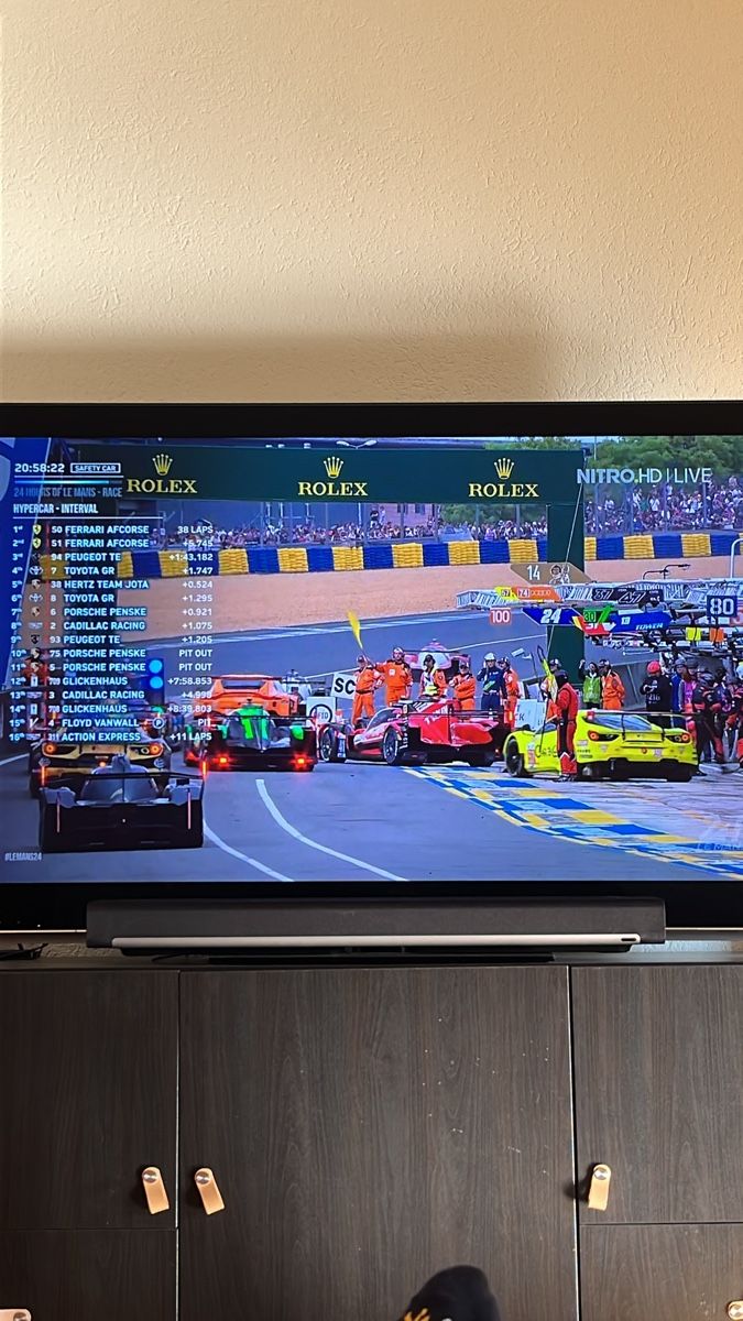 Sony Televisori: Sony Full HD TV KDL-60LX900 – Usato da Zumikon venduto da Simoes93 4