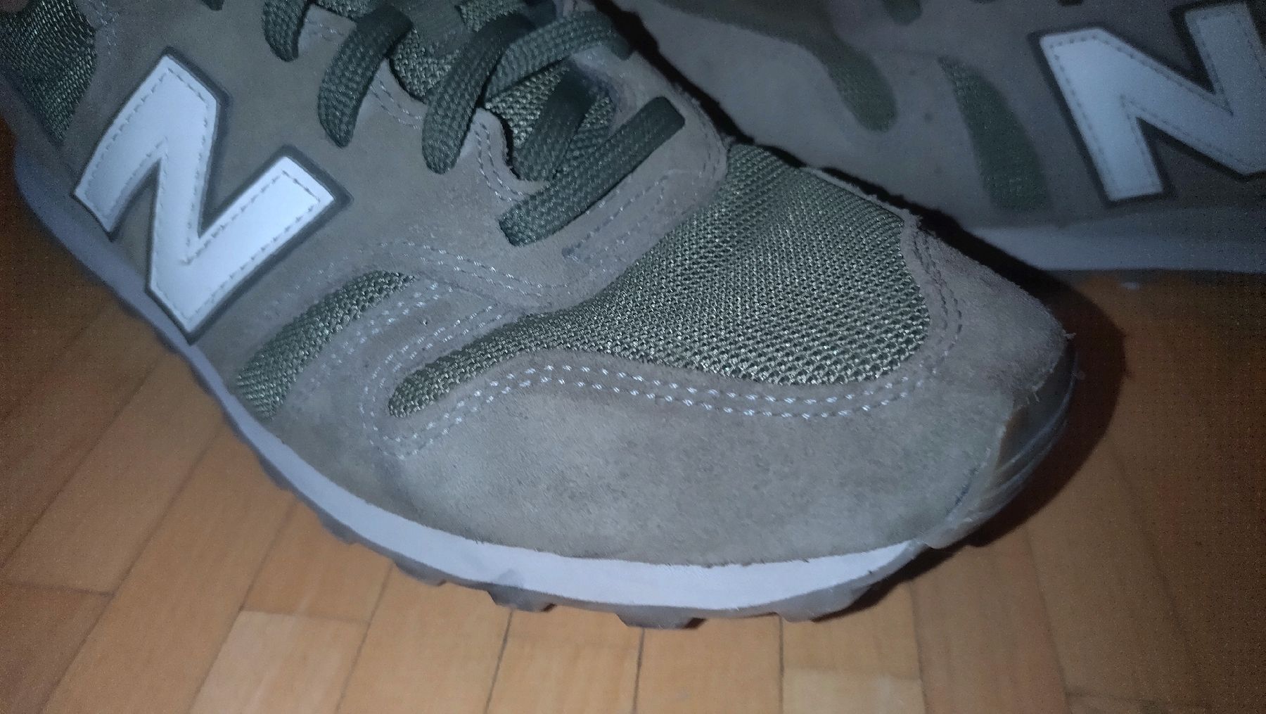 New Balance Chaussures hommes: Baskets New Balance ML373WR2 vert camouflage taille 44 TBE+ – D'occasion à Farvagny-le-Grand par LaCaverne 1
