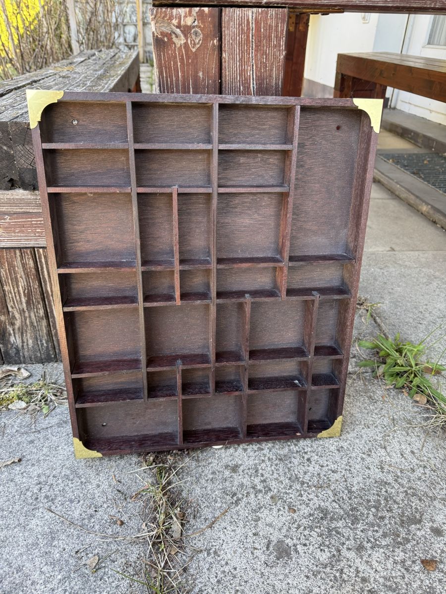 Scaffali: Setzkasten aus Holz mit Messing! – Usato da Le Sentier venduto da flo_dcg6