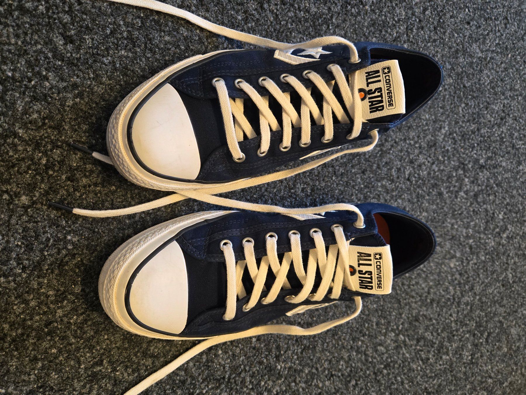 Converse Scarpe da uomo: Converse All Star Schuhe in Grösse 44 – Usato da Wil SG venduto da .Hofer. 3