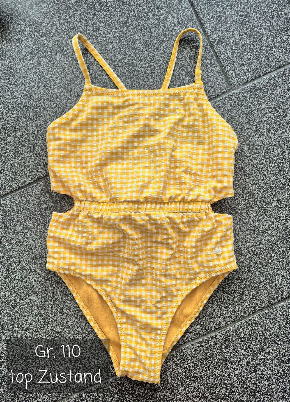 Costumi da bagno & Bikini: Badeanzug in Gr. 110, top Zustand  – Usato da Suhr venduto da Nessie88