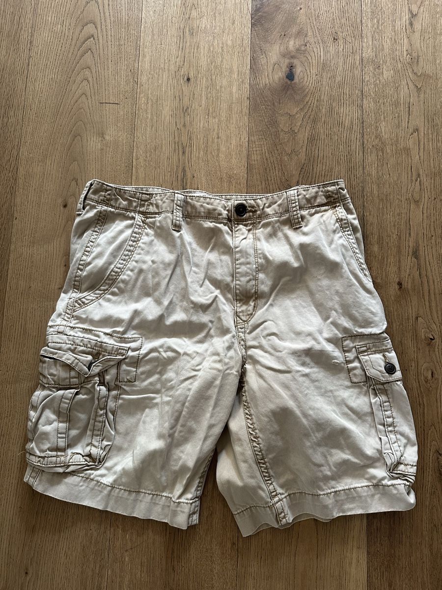 Hosen: Cargo shorts beige – Gebraucht aus Aadorf von fin_7crd