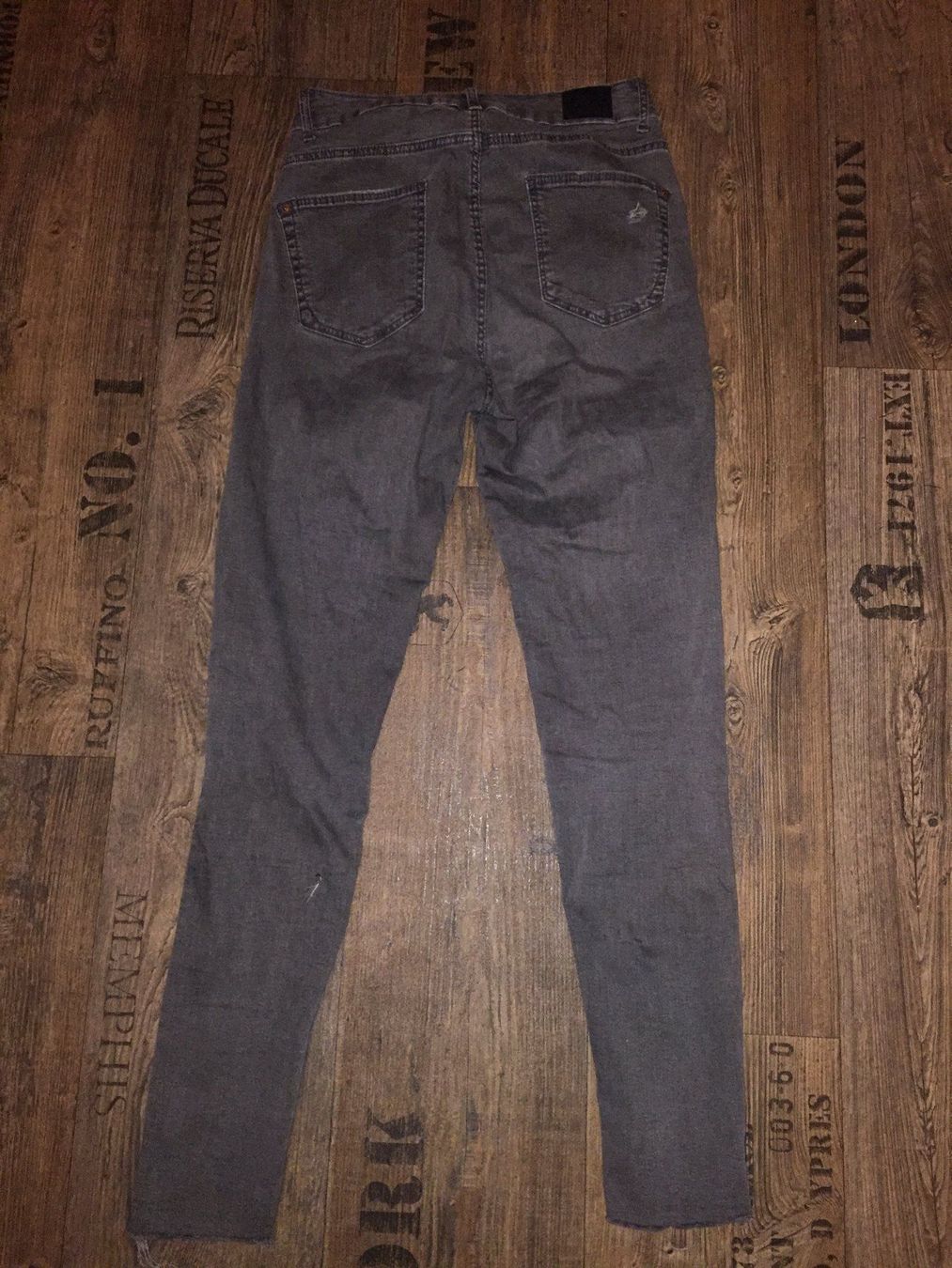 Lots de vêtements: 4 jeans   Taille / Grosse S – D'occasion à Cossonay-ville par Super-Price-Quality 6