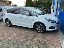 Ford S-Max 2.0TDCi, 4x4, 7-Plätzer, 8-fach bereift, AHK