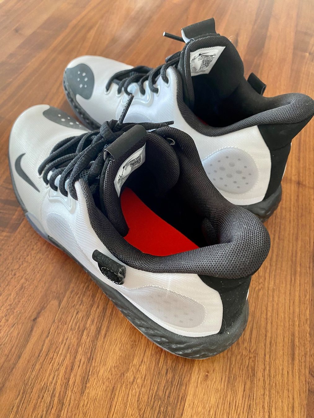 Nike Herrenschuhe: Nike KD Sneaker (EUR 43) – Neu (gemäss Beschreibung) aus Susten von AMAZE 2