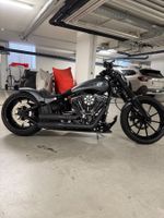 Custom Harley-Davidson Breakout 103