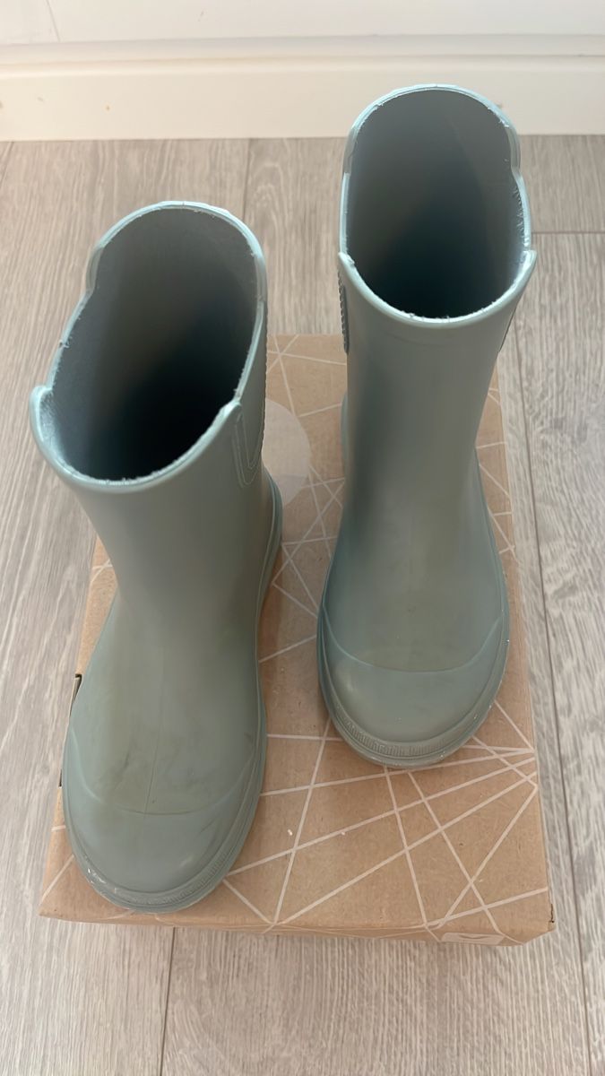 Scarpe per ragazzi: Igor Rainnboots - Olive Green, Size 29 – Usato da Zürich venduto da ThePicker