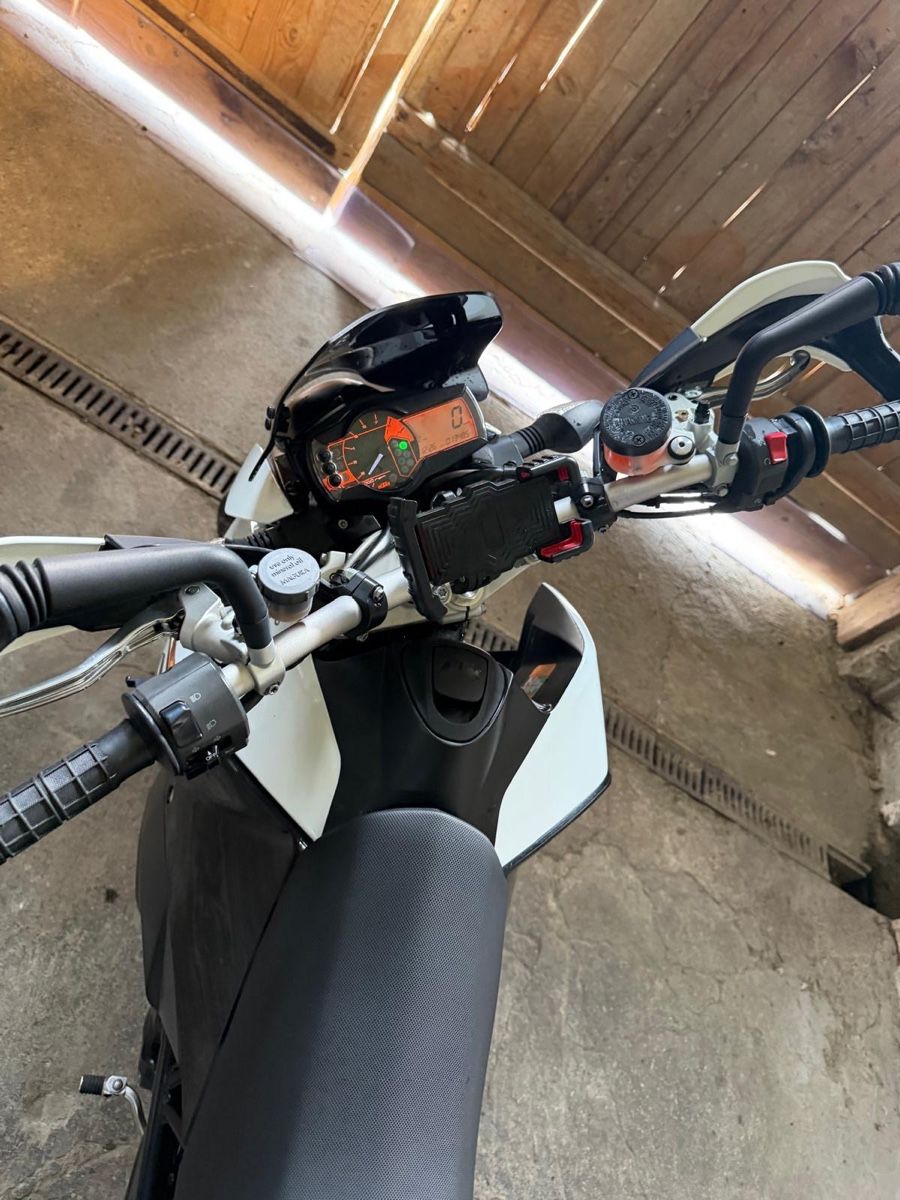 KTM Strada: Ktm moto  – Usato da Rueyres-les-Prés venduto da osm_6ncr