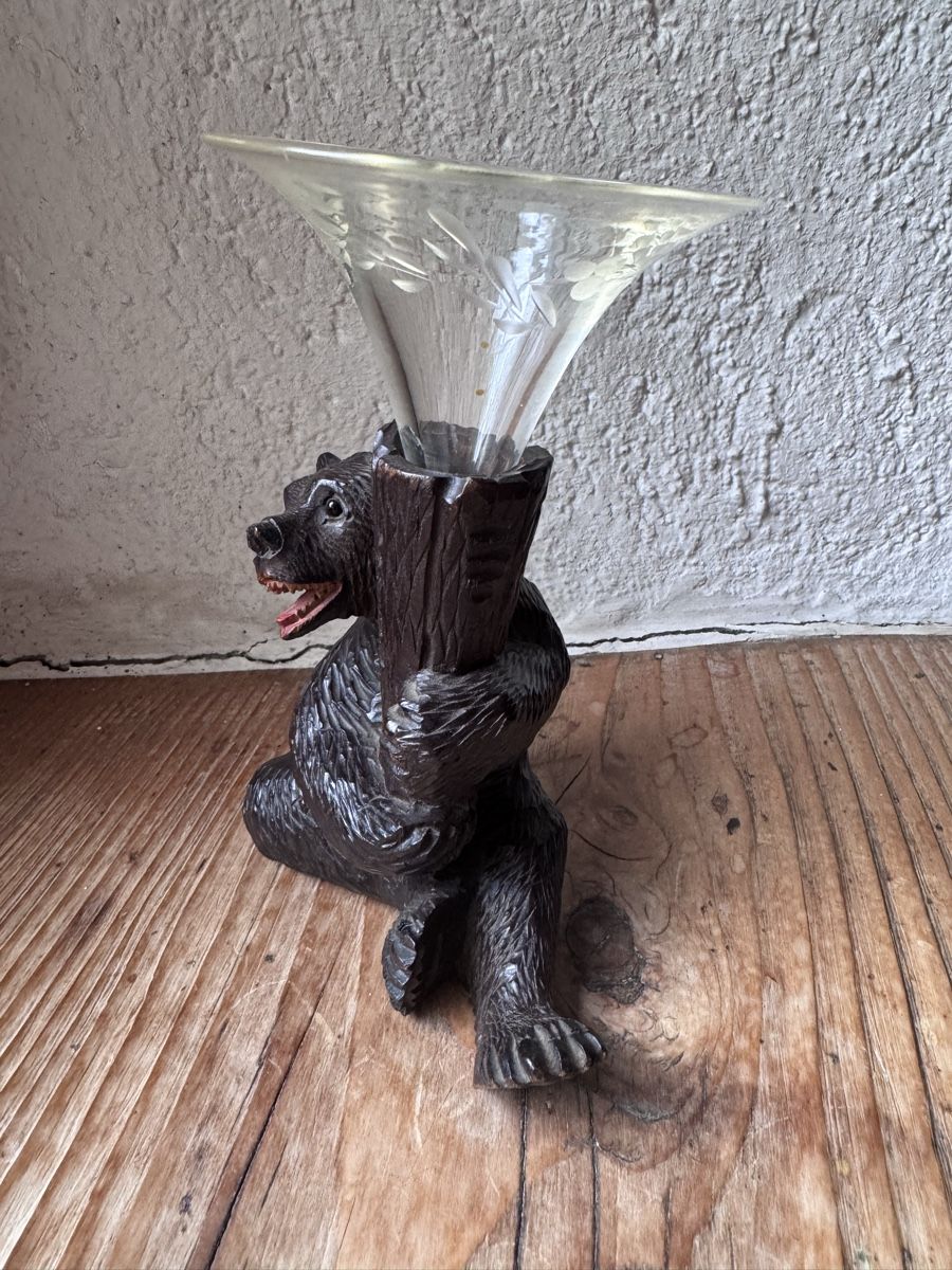 Sculptures & Statues: Brienzer Bär mit gravierter Glasvase – D'occasion à Glovelier par deepfunk 3
