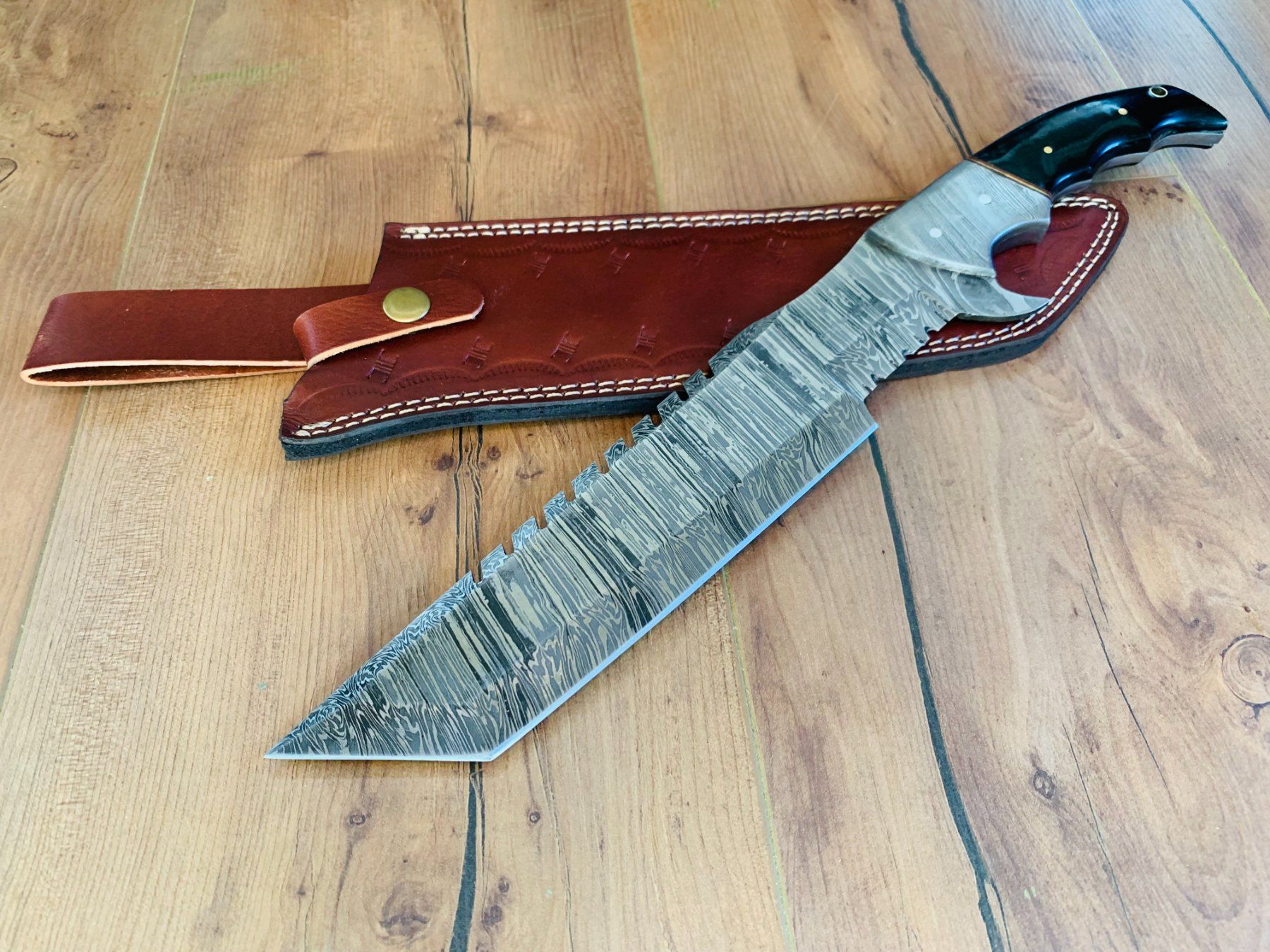 Zubehör: Damast Messer feststehend HANDMADE 37cm schmid No. 04 – Neu und originalverpackt aus Bergdietikon von shopAgent