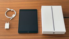 Apple iPad 9. Gen. 64 GB Wi-Fi | OVP + Zubehör
