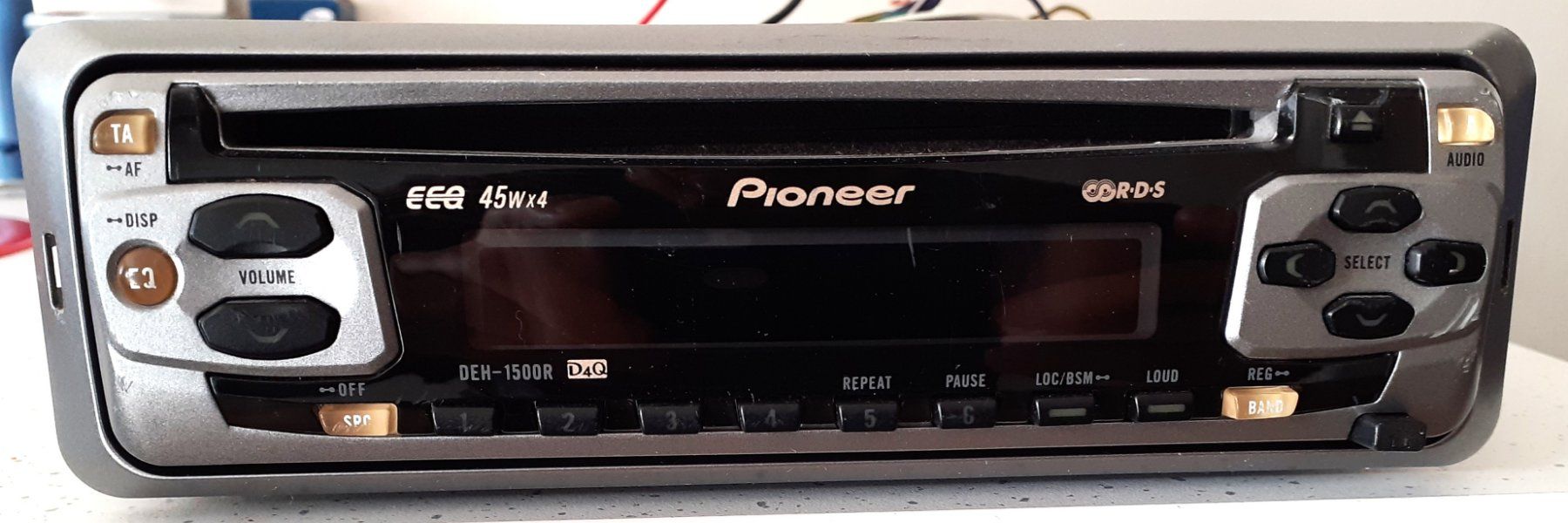 Sonstiges Fahrzeugzubehör: Autoradio-CD PIONEER EEG 45 Watt – Gebraucht aus Locarno von Antonio41