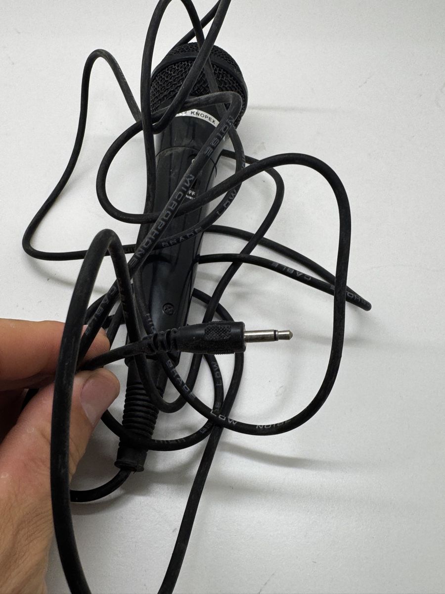 Microfoni: KnopeX Mikrofon 6000 dynamisch mit Kabel und Stecker – Usato da Schlieren venduto da Eldi84 4