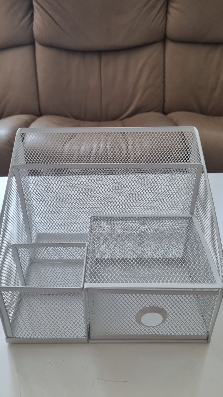 Altro in Scrittura & Disegno: support pour rangements de bureau  Stylos et autres blanc – Usato da La Chaux-de-Fonds venduto da mikilo1