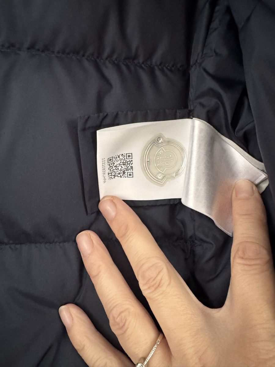 Moncler Manteaux: Moncler Daunenmantel – D'occasion à Herzogenbuchsee par SandraV 7