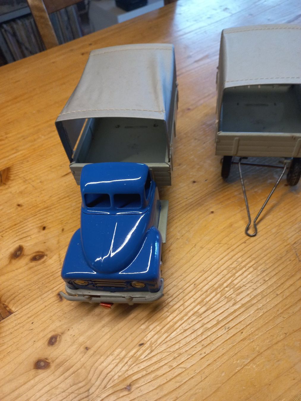 Giocattoli: Blechlastwagen Friction – Usato da Ammerswil AG venduto da savinir 4