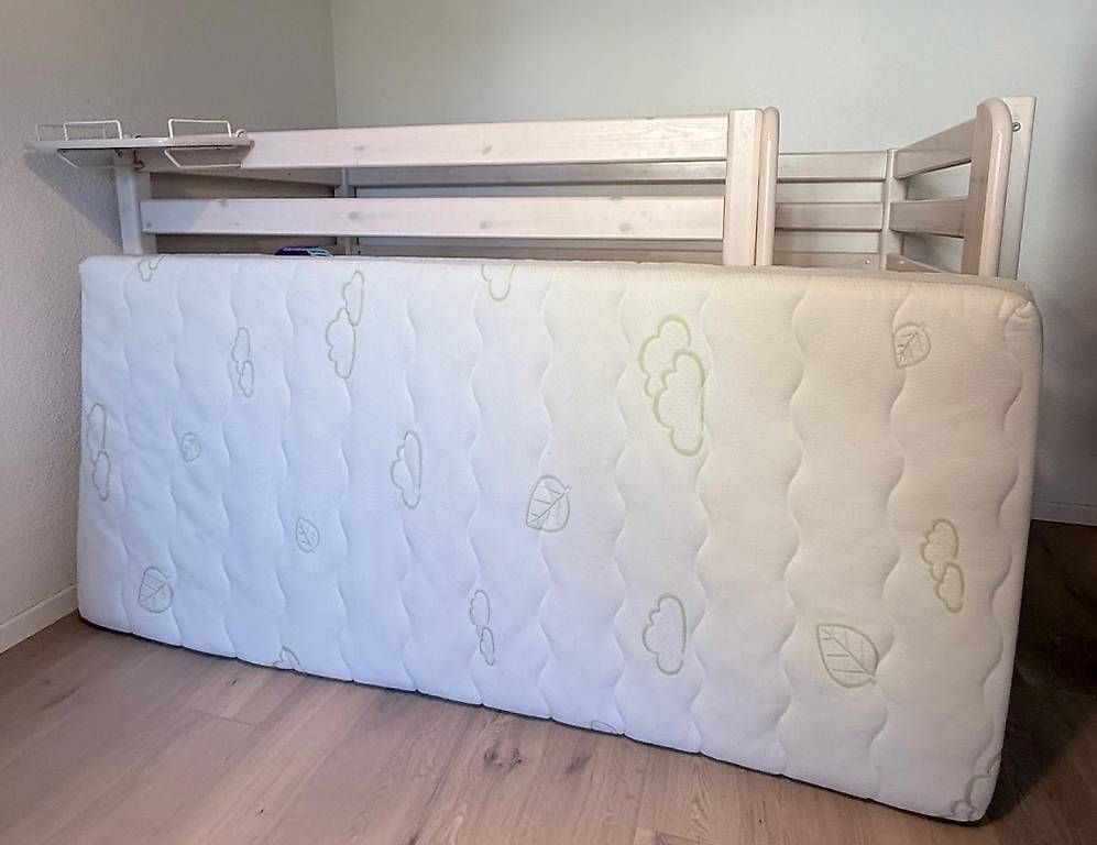Letti: FLEXA BETT MIT NACHTTISCH – Usato da Berikon venduto da and_lm7w 2