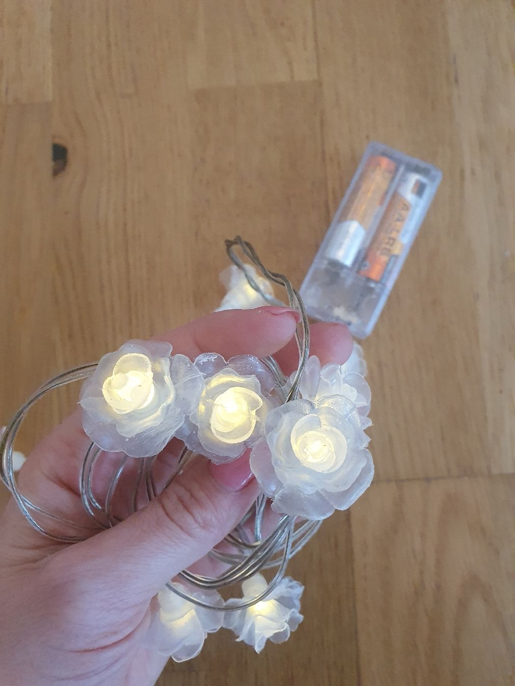 Ghirlande e barre luminose: Lichter Rosen – Usato da Moosseedorf venduto da Sonnenschein.. 2