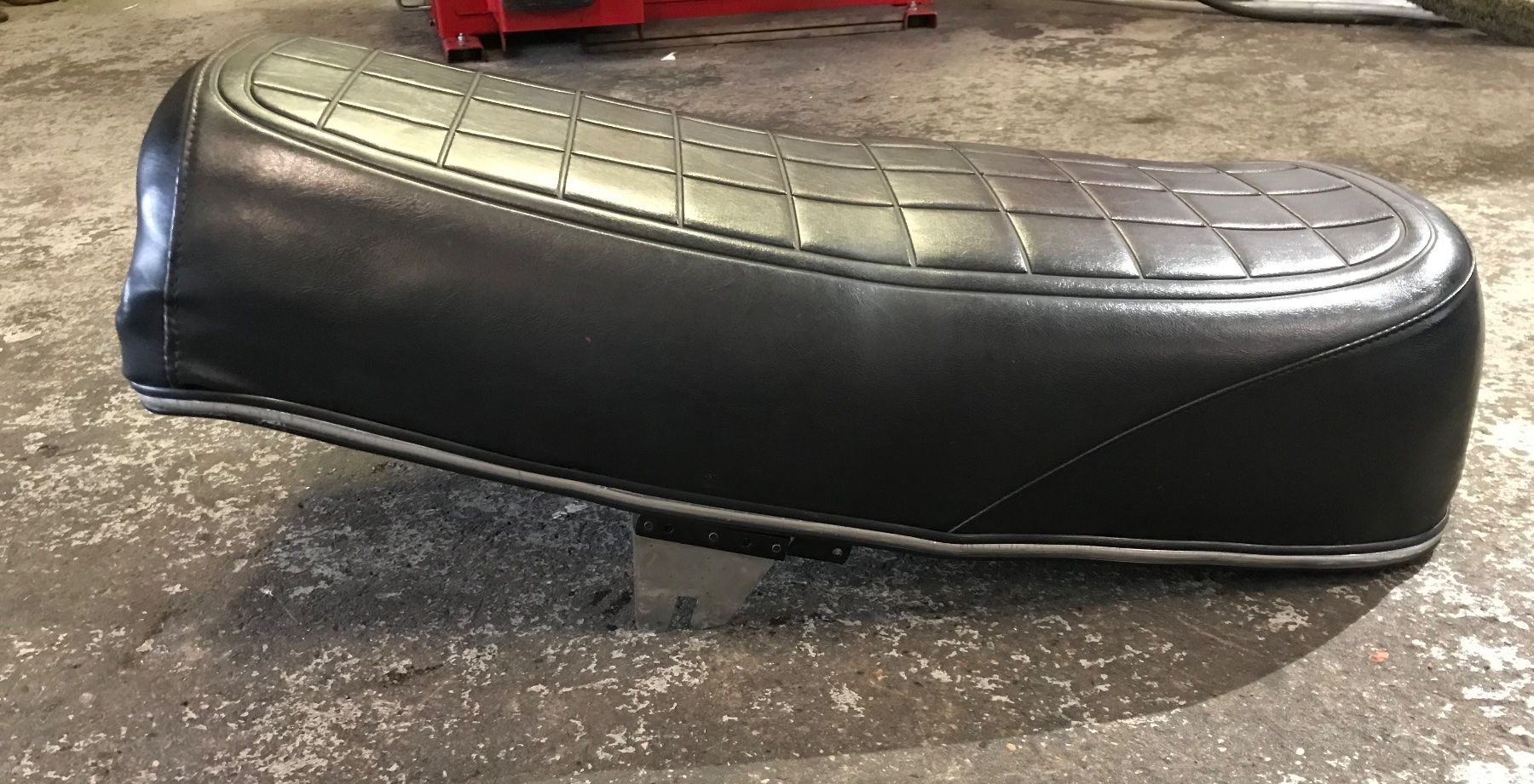 Norton Selle & Accessori: Norton  850 Commando Sitzbank – Usato da Safnern venduto da Peter071 4