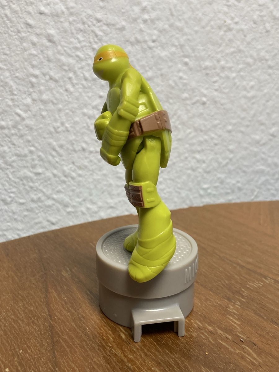 Statuette: Burger King Action Figur Michelangelo mit Drehfunktion 2017 – Usato da Rombach venduto da polymerase01 1