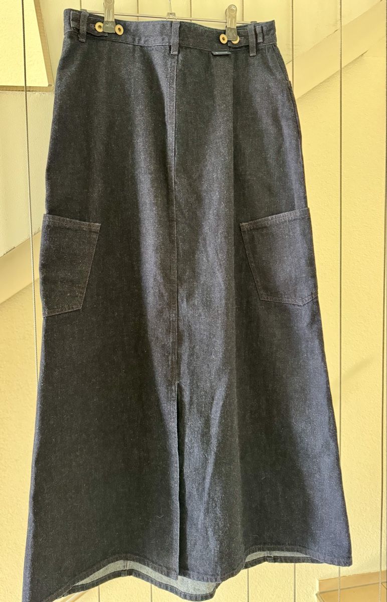 Moncler Röcke: Moncler Jupe Gr. 38/40 / M – Gebraucht aus Belp von Aliya 2