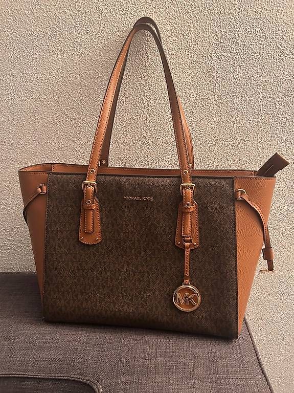 Michael Kors Taschen für Damen: Verkaufe Michael Kors Tasche – Neu (gemäss Beschreibung) aus Schlieren von sheila000