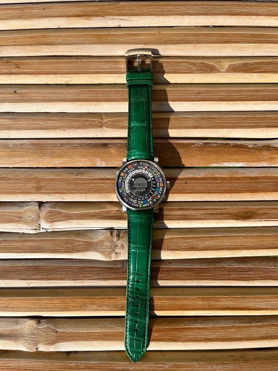 Louis Vuitton, Escale World Time, wristwatch, 39 mm. - Bukowskis