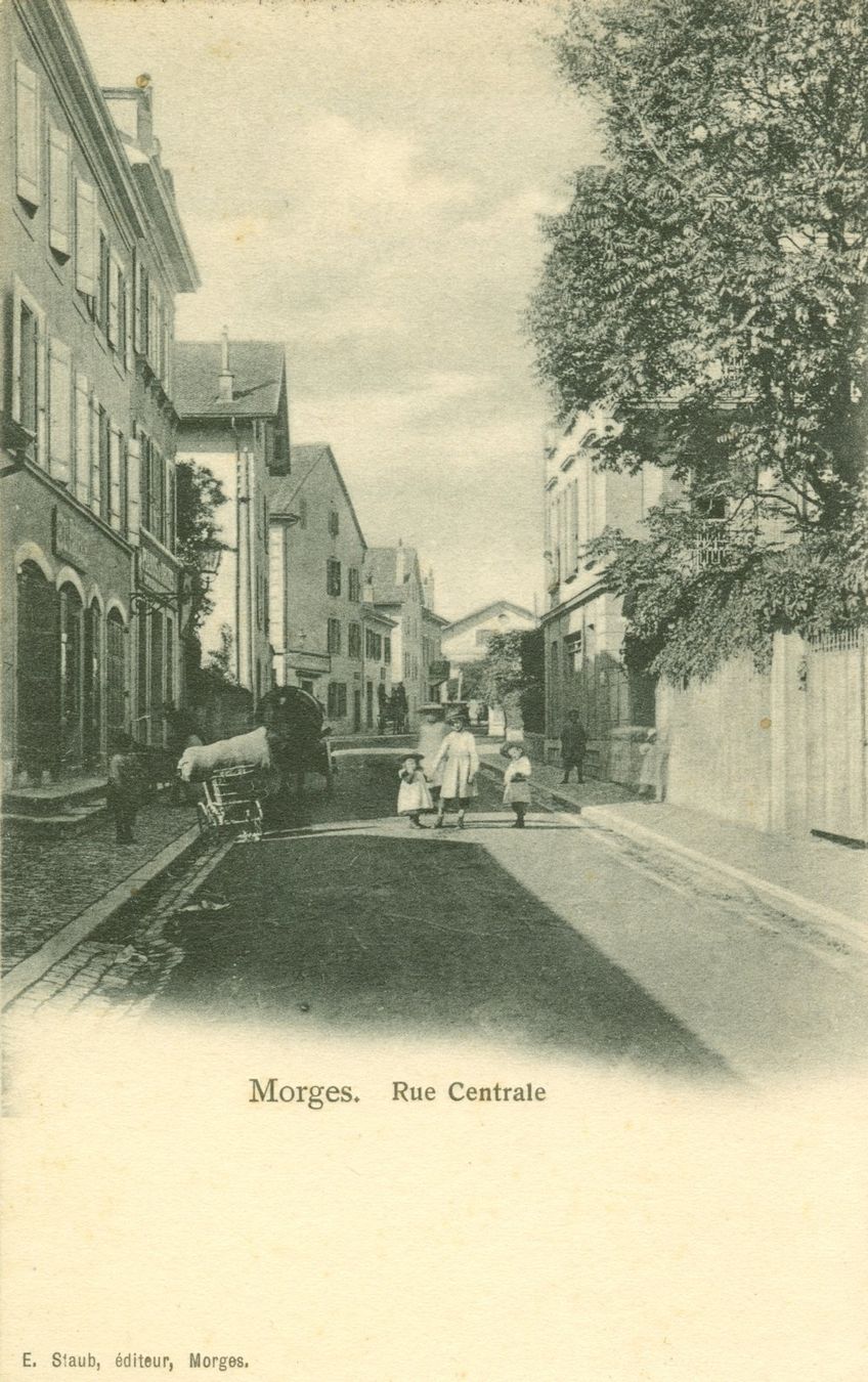 Cartoline postali: Morges - Rue Centrale – Usato da Chavornay venduto da SupraSenna