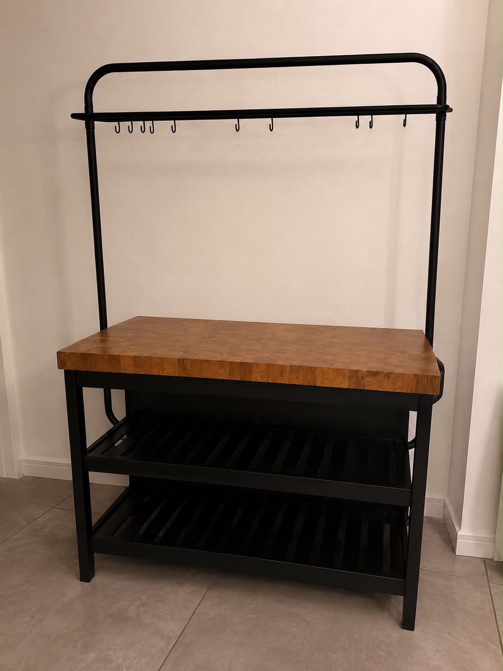 Ikea Cucine complete: IKEA VADHOLMA Kitchen Island with Rack – Nuovo (secondo la descrizione) da Richterswil venduto da Misterwine