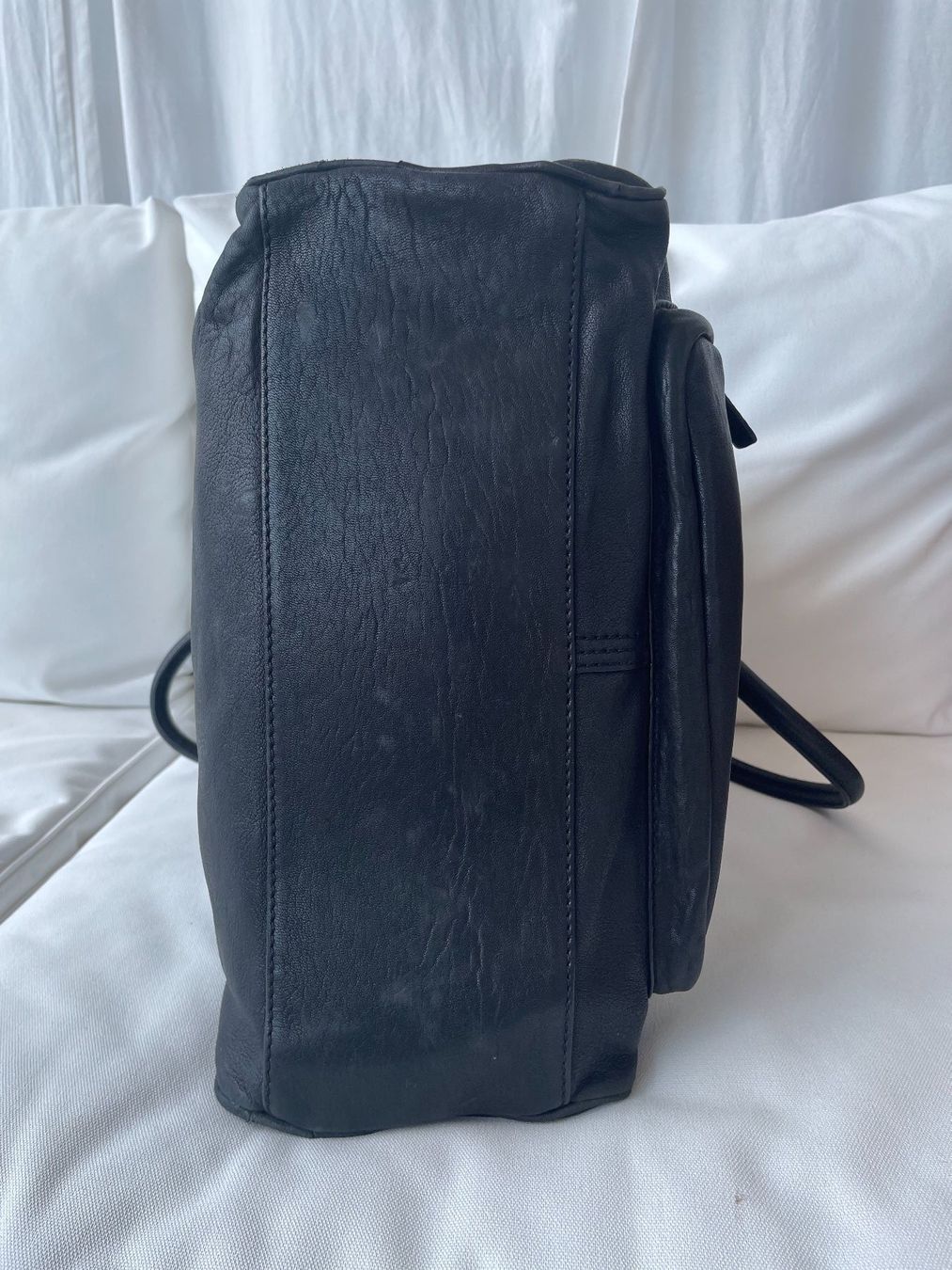 Diesel Taschen für Damen: Diesel Schultertasche aus Leder schwarz – Gebraucht aus Olten von hahnice99 2
