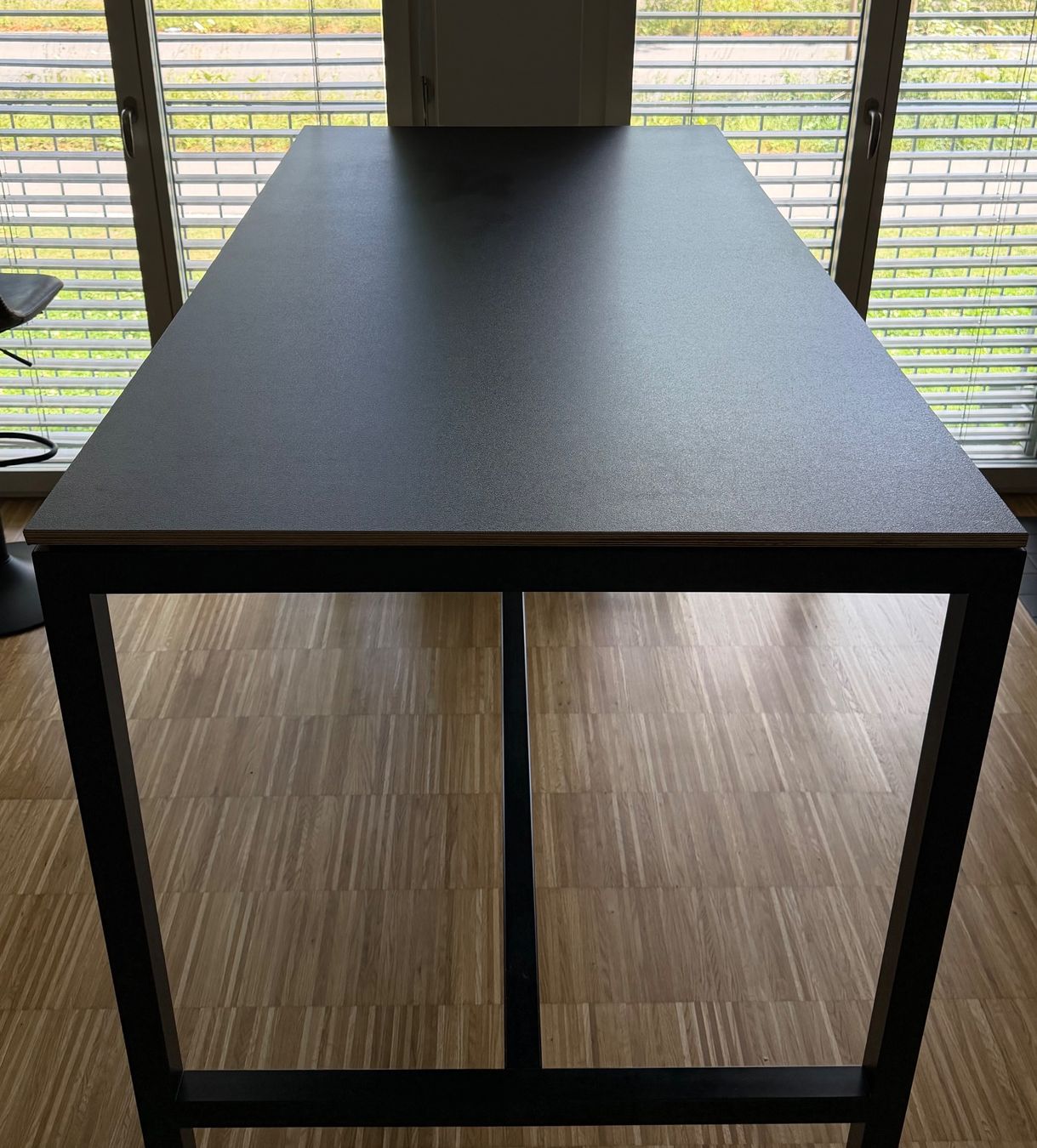 Tables: Bartisch / Stehtisch, schwarz, 200 x 100 x 110 cm – D'occasion à Zürich par samirf03 3