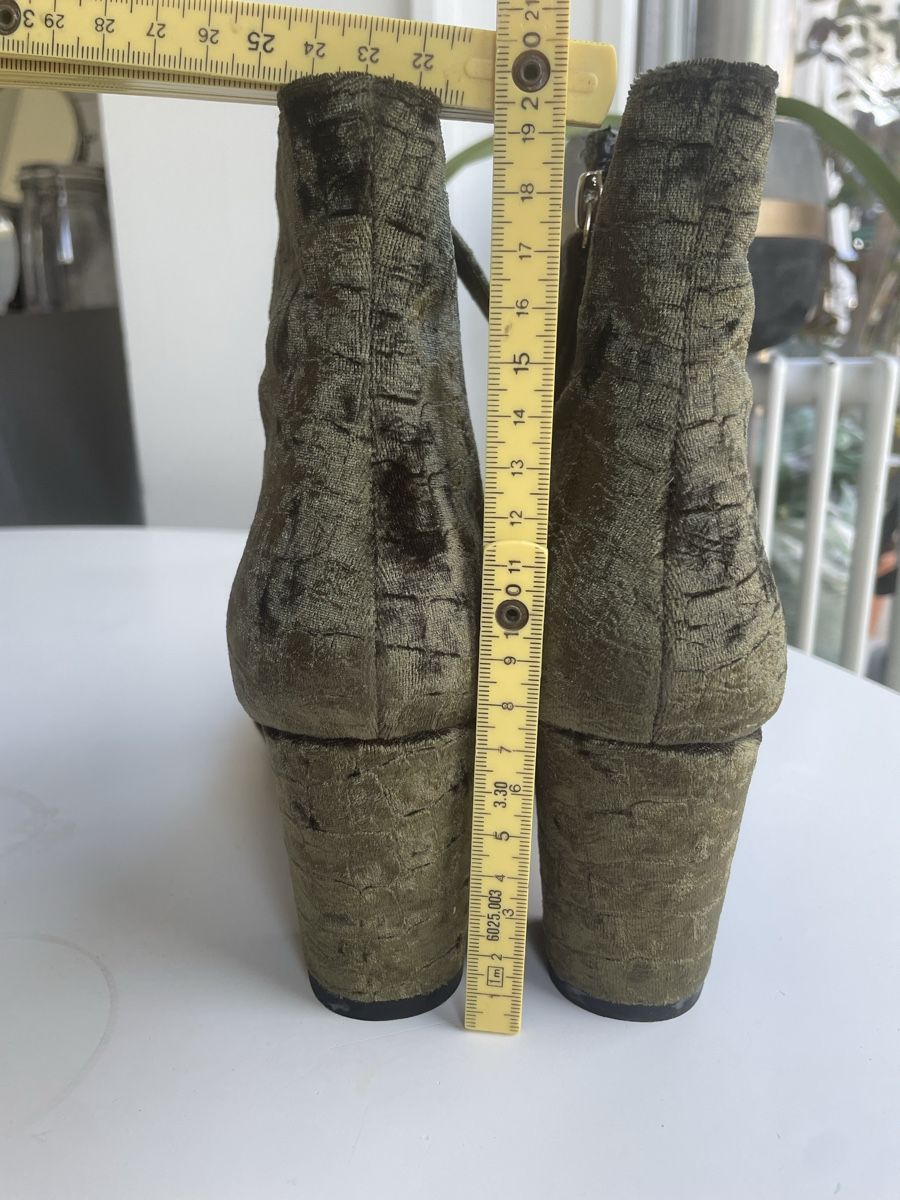 Scarpe da donna: Bottines vert kaki , taille:41, neuves – Nuovo e nell'imballaggio originale da Carouge GE venduto da ynj_8ndx 4
