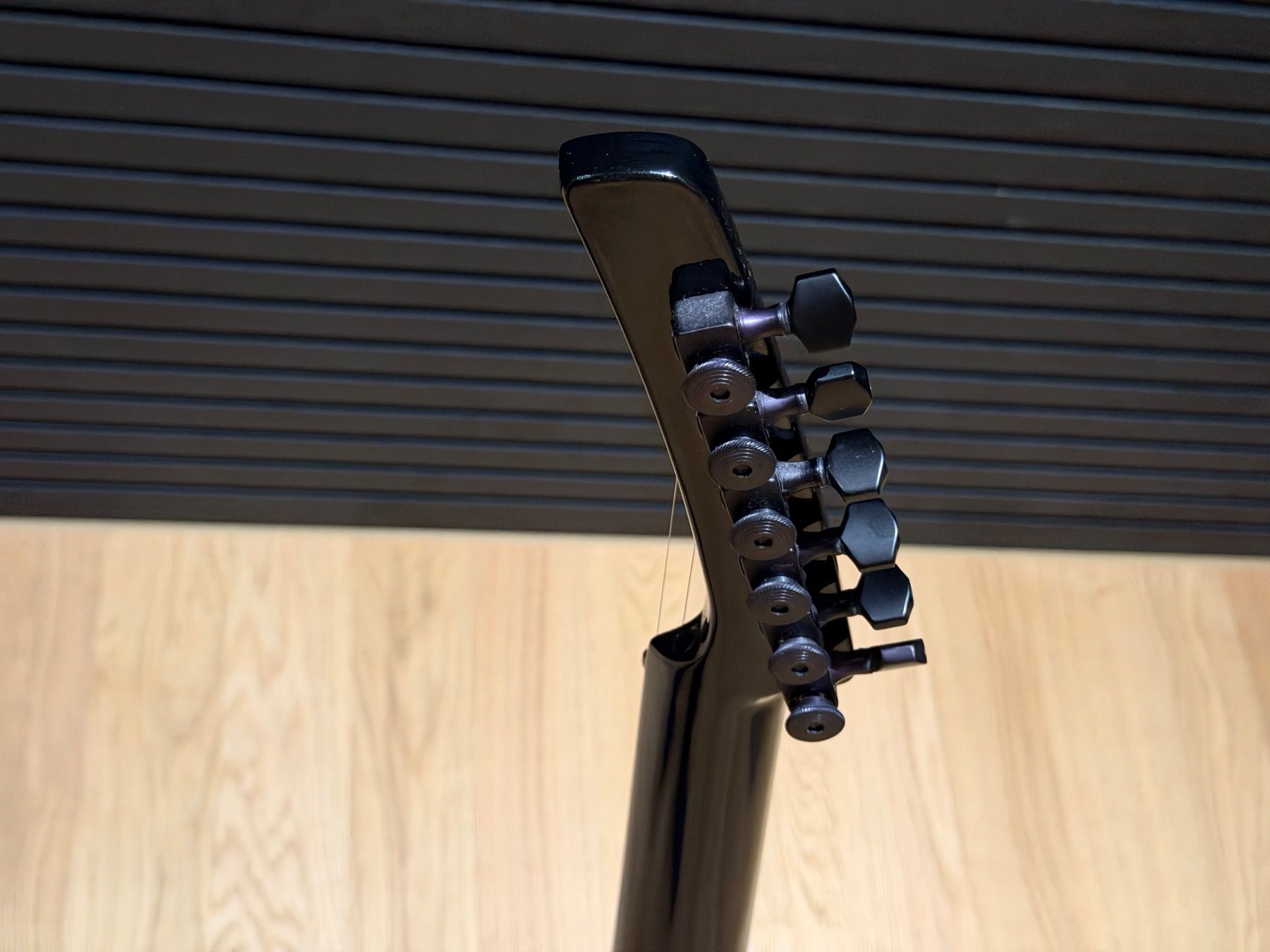 Strumenti musicali: Parker Fly Mojo, Flame Black Cherry Burst 2006 – Usato da Ins venduto da Sycor 8