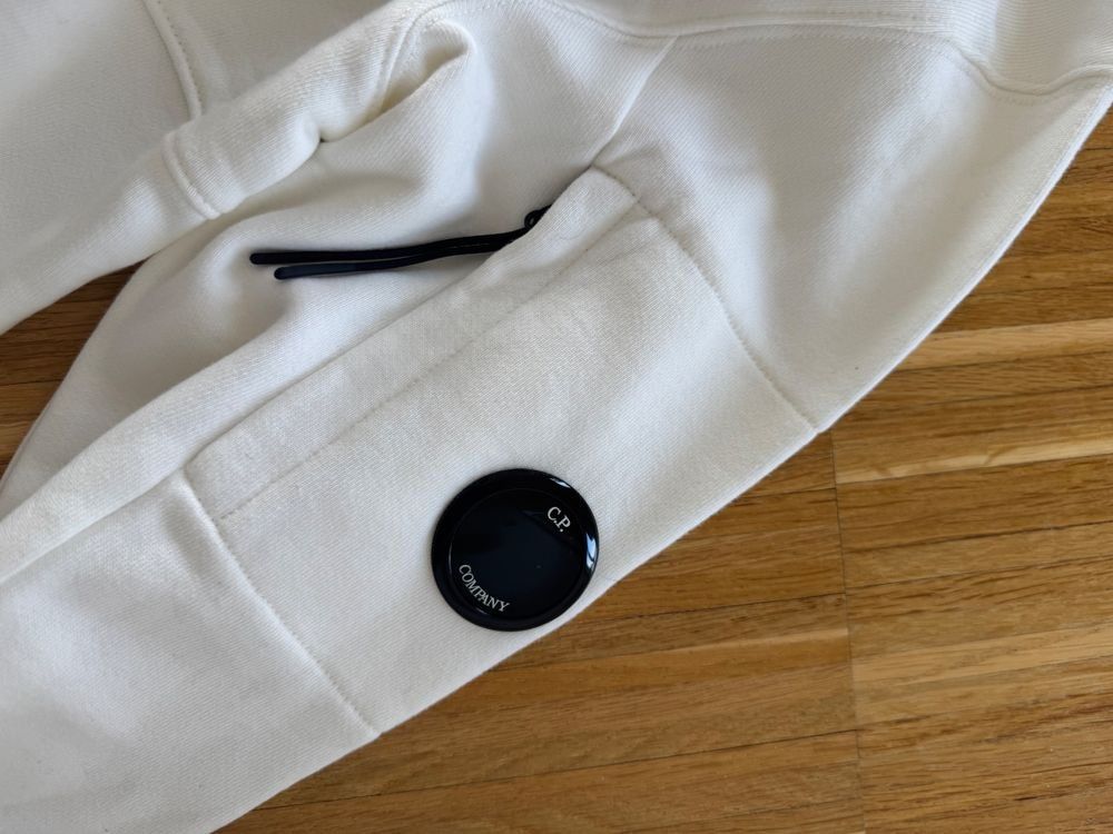Maglioni & Felpe: C.P. Company Hoodie – Usato da Münchwilen TG venduto da Androxid 3